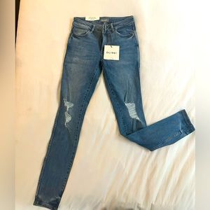 DL1961 Emma Distressed Women Skinny Jeans 24- NEW WITH TAGS